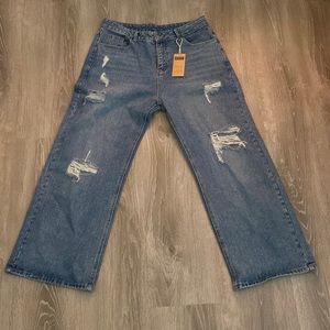 Baggy straight leg jeans. High waisted never worn new with tags